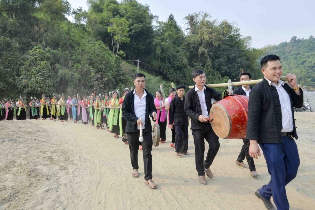 Văn học nghệ thuật Lai Châu