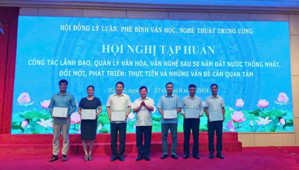 Văn học nghệ thuật Lai Châu